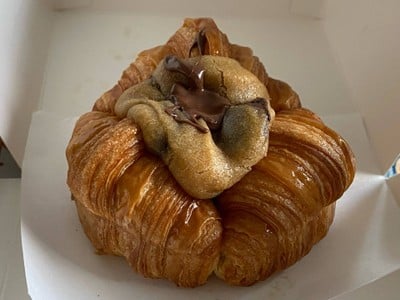 คุกกี้ครัวซองท์