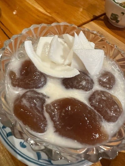 อินทนิล