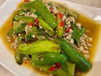 ผัดมะเขือยาวหมูสับ