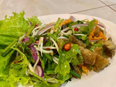 ยำปลาสลิด