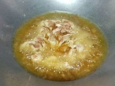 วิธีทำ หมูกระเทียม วิธีทำ หมูกระเทียม
