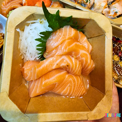 แซลม่อนซาชิมิ