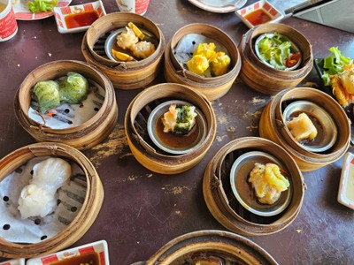 อาหาร หรือ เครื่องดื่ม