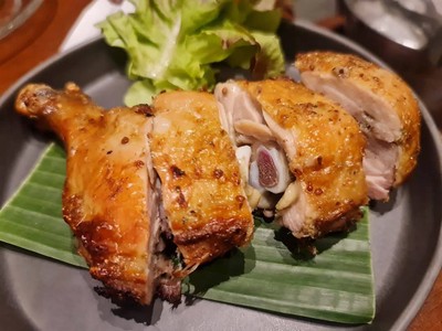 บ้านส้มตำ สาทร