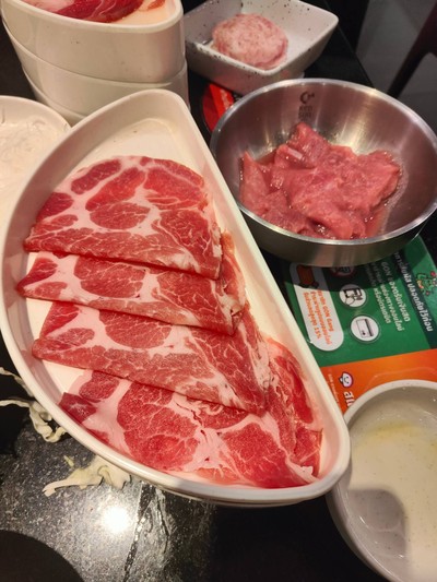 อาหาร หรือ เครื่องดื่ม