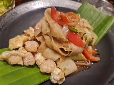 บ้านส้มตำ สาทร