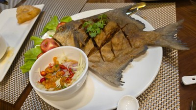 ปลาเต๋าเต้ยทอดกระเทียม