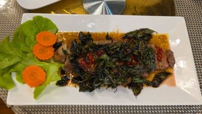 ผัดกะเพราเนื้อ