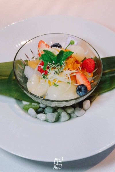 ทานข้าวแช่โบราณตามตำรับชาววังต้อนรับหน้าร้อนที่ "Royal Osha"