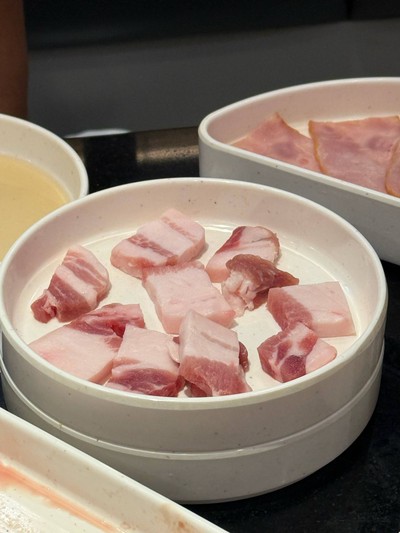 หมูสามชั้น