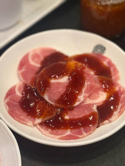 สันคอหมูราดซอส