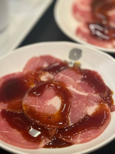 สันคอหมูราดซอส