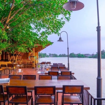 เรือนชายน้ำ  cafe&restaurant