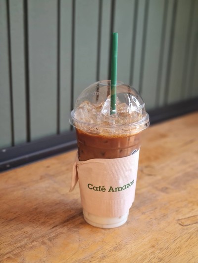 คาเฟ่ลาเต้ เย็น (Iced Café Latte : Premium)