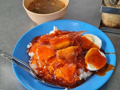 ข้าวหมูแดง+หมูกรอบ