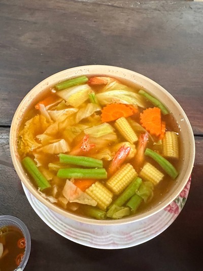 แกงส้มผักรวมกุ้ง