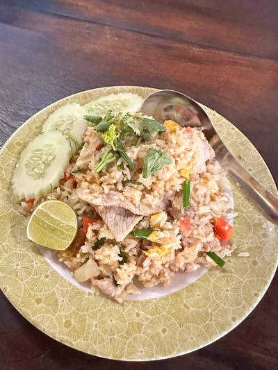 ข้าวผัดหมู