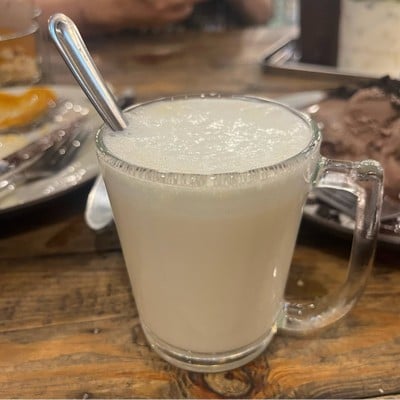 นมสดร้อน