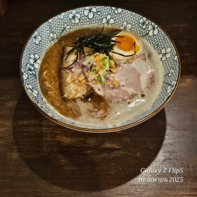 Black Garlic Ramen