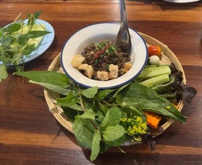 ลาบหมูคั่ว