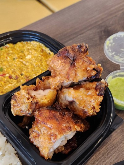 อาหาร หรือ เครื่องดื่ม