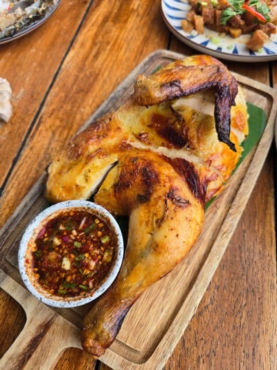 อาหาร หรือ เครื่องดื่ม