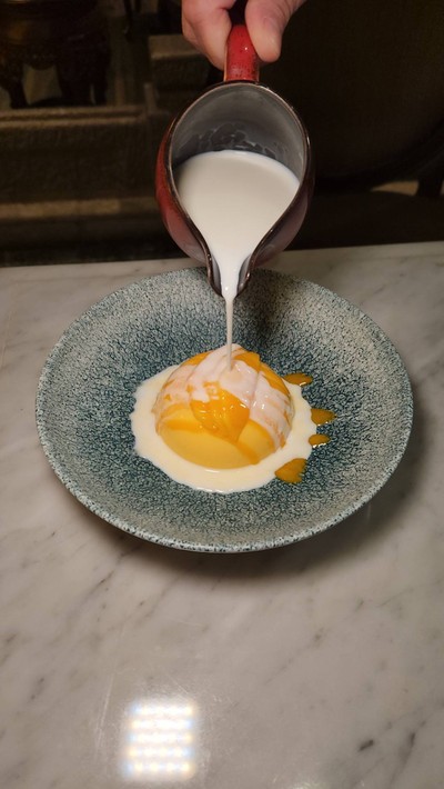 อาหาร หรือ เครื่องดื่ม