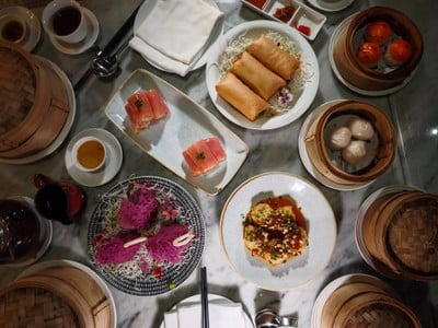 อาหาร หรือ เครื่องดื่ม