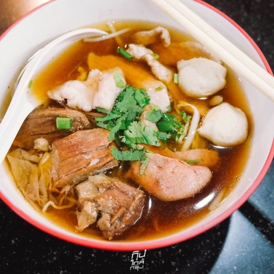 ต้าหลงชาบูบักกุ๊ดเต๋ อร่อยต้นตำรับ เมนูหลากหลายทานได้ทุกวัย
