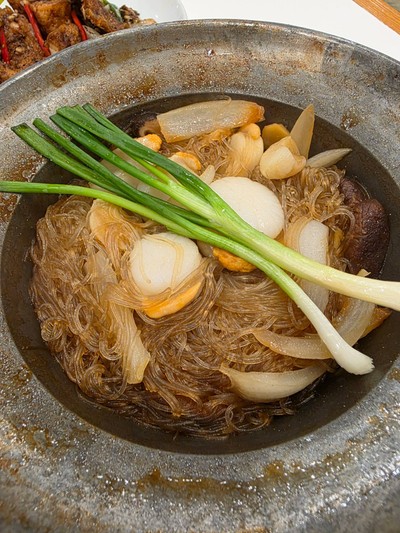 หอยเชลล์อบวุ้นเส้น