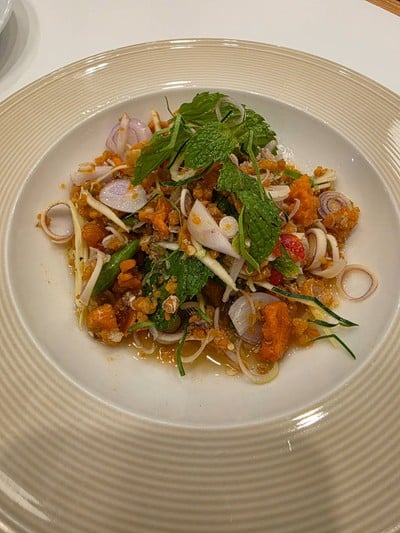 ยำไข่ปู