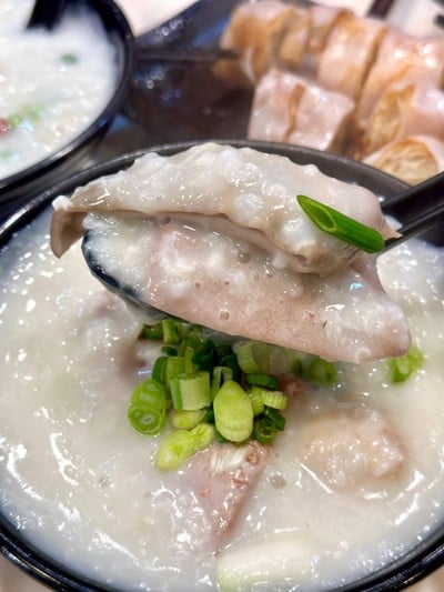 โจ๊กเครื่องในหมู