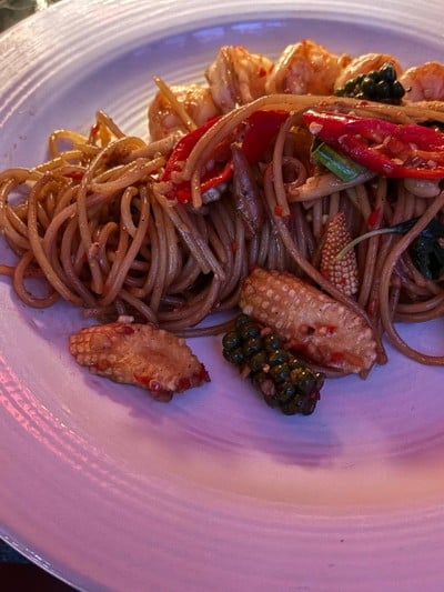 อาหาร หรือ เครื่องดื่ม