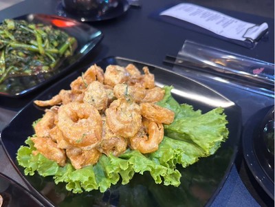 อาหาร หรือ เครื่องดื่ม