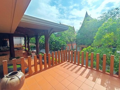 บริเวณโดยรอบ