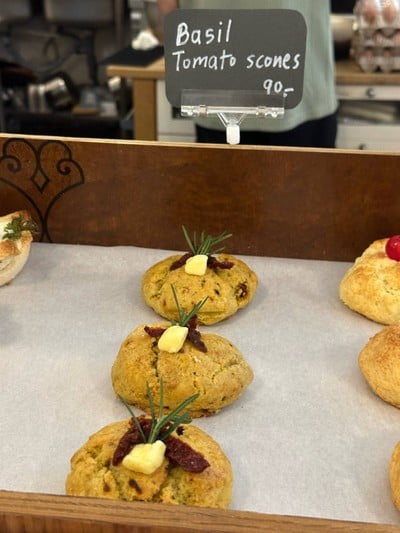 Basil Tomato Scones