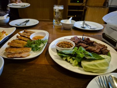 อาหาร หรือ เครื่องดื่ม