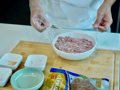 วิธีทำ หมูเด้งไชโป้วสับทอด by ชฎา วิธีทำ หมูเด้งไชโป้วสับทอด by ชฎา