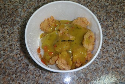 ข้าวไก่กรอบแกงเขียวหวาน