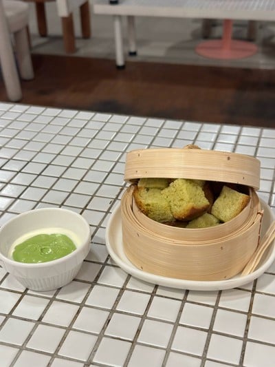 ขนมปังสังขยา ใบเตย