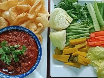 น้ำพริกอ่อง