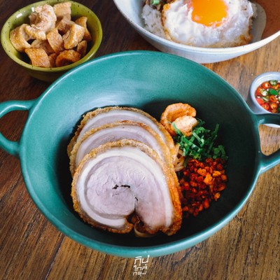 "บ้านเส้นสาย" ก๋วยเตี๋ยวเนื้ออร่อยเด็ด ย่านนาคนิวาส