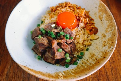 "บ้านเส้นสาย" ก๋วยเตี๋ยวเนื้ออร่อยเด็ด ย่านนาคนิวาส