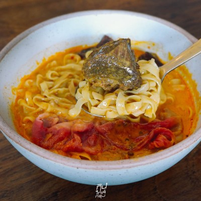 "บ้านเส้นสาย" ก๋วยเตี๋ยวเนื้ออร่อยเด็ด ย่านนาคนิวาส