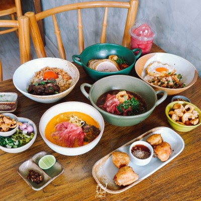 "บ้านเส้นสาย" ก๋วยเตี๋ยวเนื้ออร่อยเด็ด ย่านนาคนิวาส