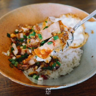 "บ้านเส้นสาย" ก๋วยเตี๋ยวเนื้ออร่อยเด็ด ย่านนาคนิวาส