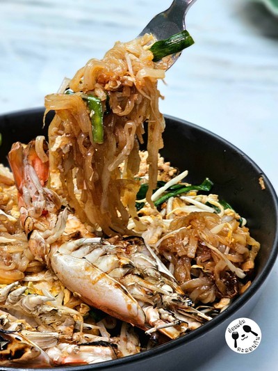 ผัดไทยกินรี