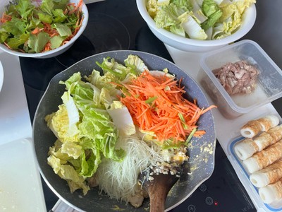 วิธีทำ สุกี้แห้งหมู วิธีทำ สุกี้แห้งหมู