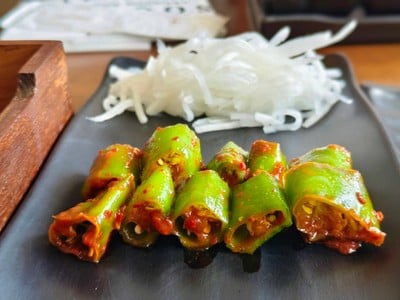 อาหาร หรือ เครื่องดื่ม