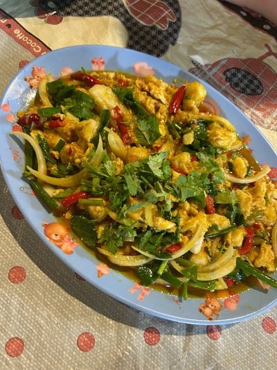 ปูผัดผงกะหรี่